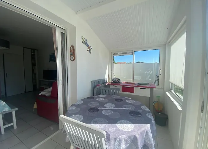 Holiday home Maison A Proche Centre Avec Parking - Fr-1-22-385